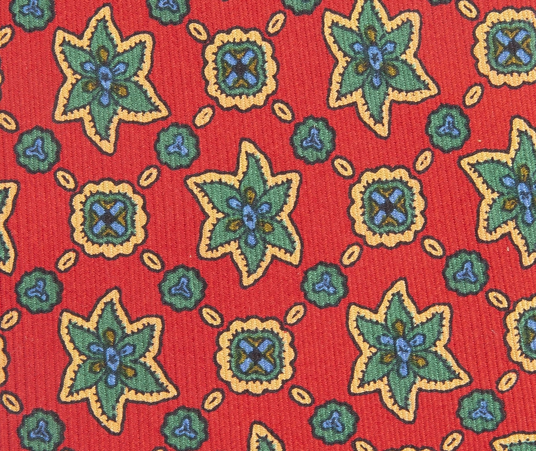 Imprimé madder : les couleurs sont beaucoup plus vives et profondes que sur un procédé d'impression sur soie traditionnel Imprimé madder : les couleurs sont beaucoup plus vives et profondes que sur un procédé d'impression sur soie traditionnel