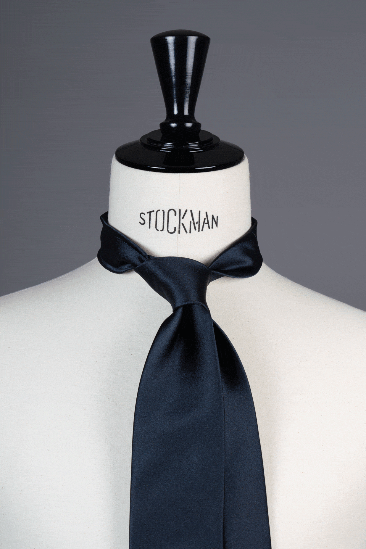 EMERGENCY ELEGANCE KIT : cravate à 3 plis satin de soie bleu marine + un noeud papillon au choix