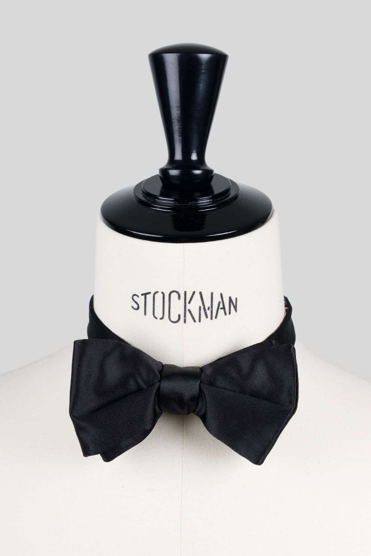 Noeud papillon noir 7,5 cm, en satin de soie