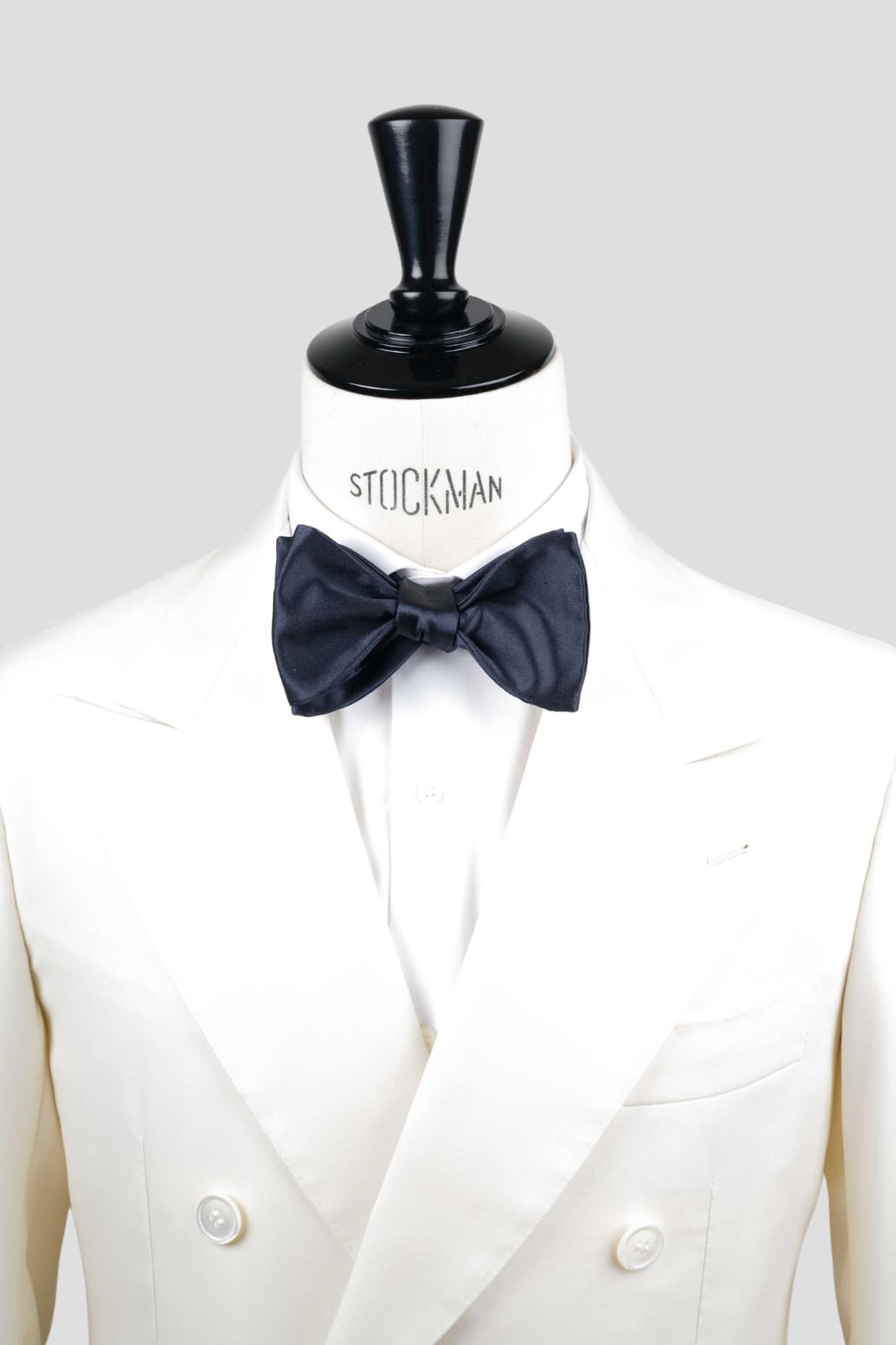 Noeud papillon bleu à nouer, en satin de soie bleu