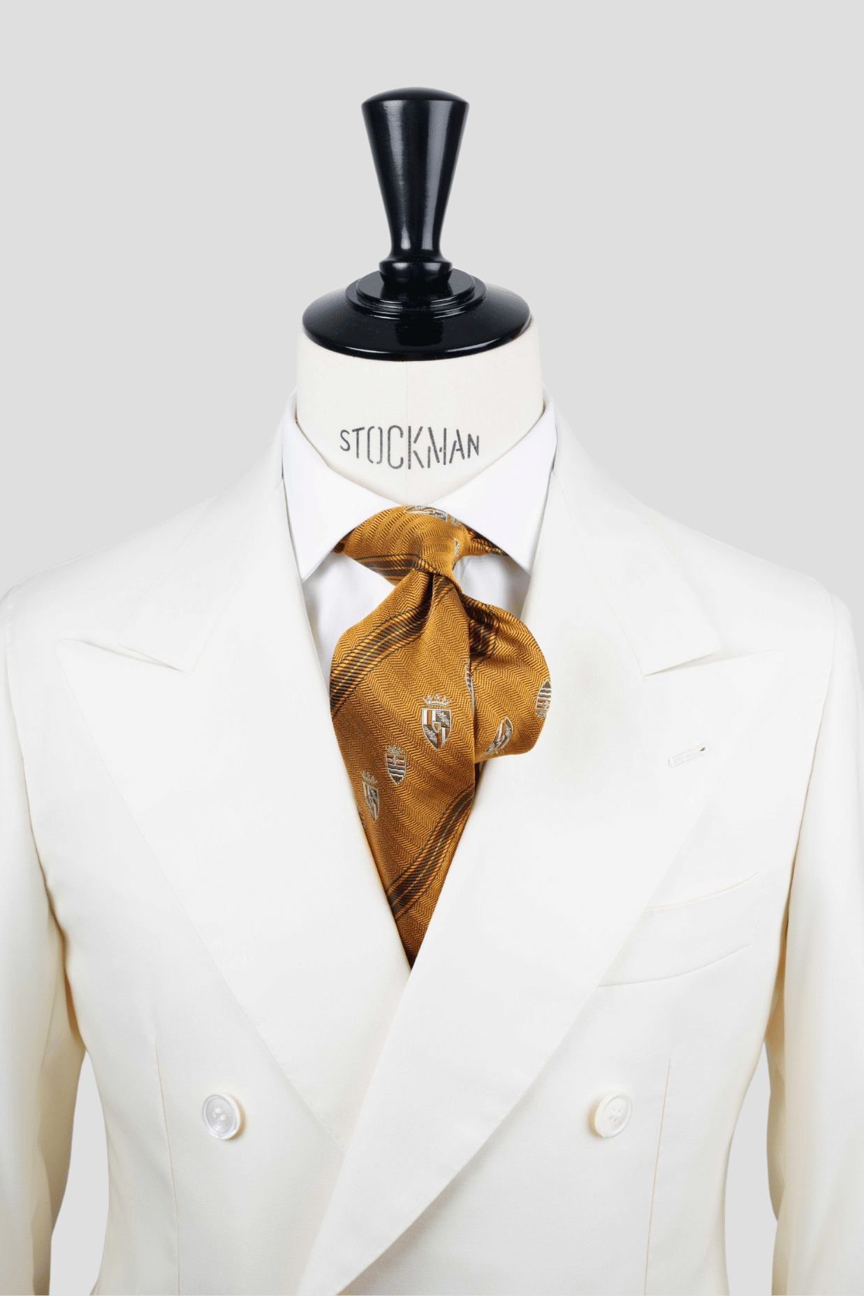 Cravate sartoriale à 3 plis, en soie tissée marron clair, rayure et écusson