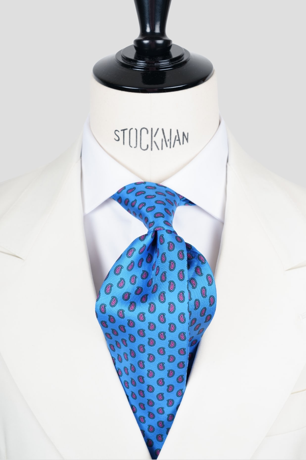 Cravate sartoriale à 3 plis, en soie imprimée bleu clair, motif géométrique