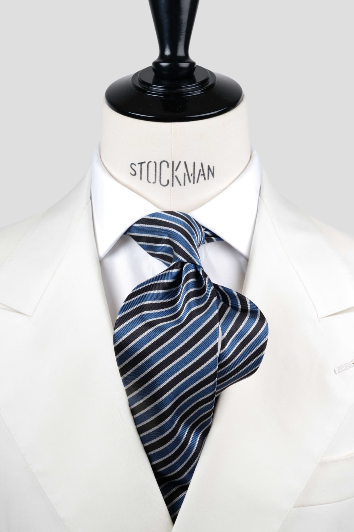 Cravate sartoriale à 3 plis, soie tissée, bleu à rayures