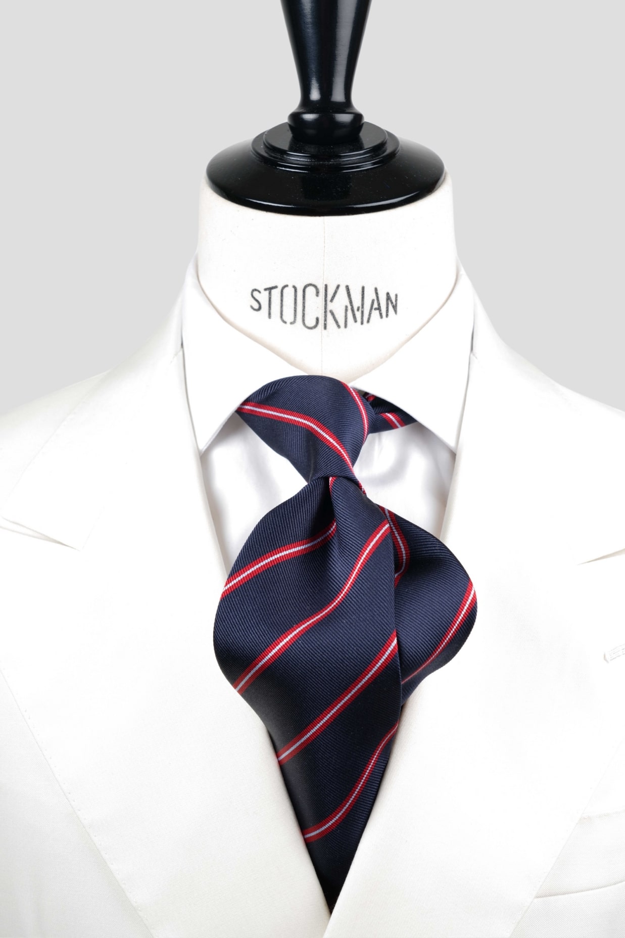 Cravate sartoriale à 3 plis, soie tissée, bleu marine à rayures