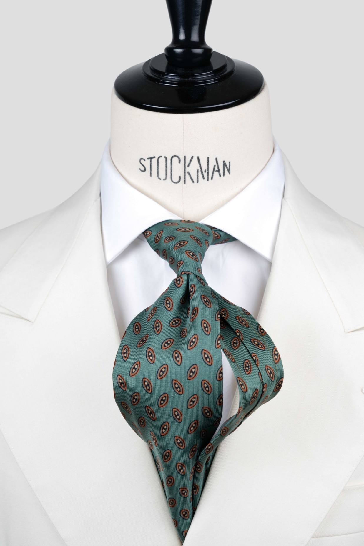 Cravate sartoriale à 7 plis, en soie madder vert, motifs géométriques