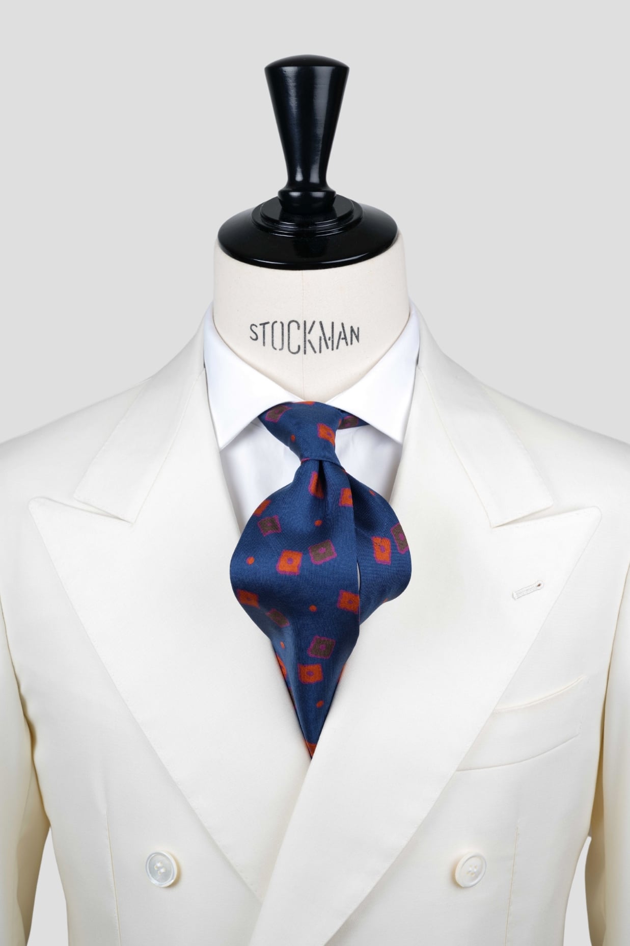 Cravate sartoriale à 7 plis, en soie madder bleu, motif géométrique